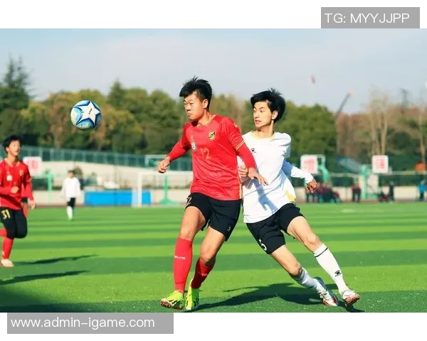 掌握技巧与力量提升足球远射的有效训练方法与注意事项